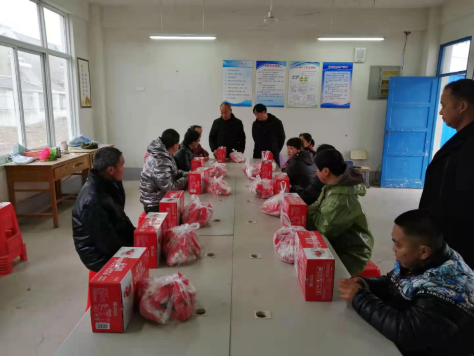 予果资讯 淮安民营企业家吕超助力脱贫攻坚