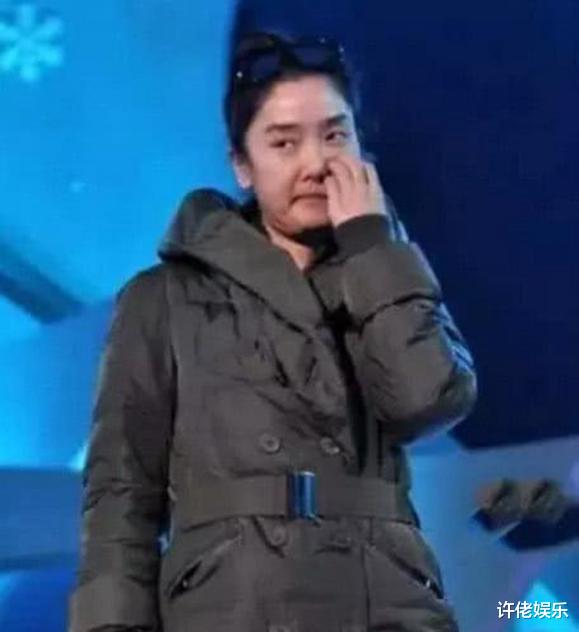 迪丽热巴|当女星卸妆后，迪丽热巴像路人，杨幂暴露年龄，她们个个惨不忍睹