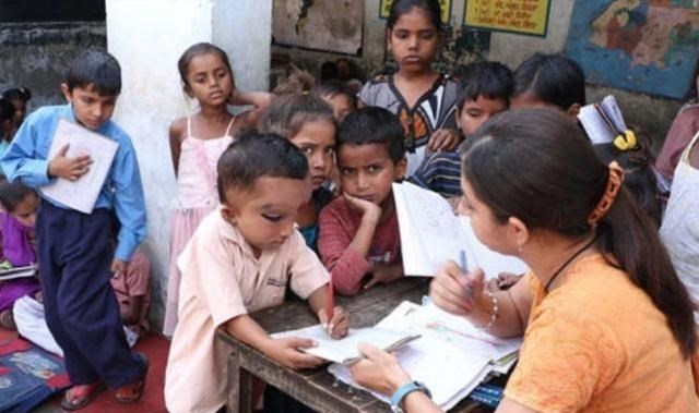 象头神 印度7岁男孩普兰舒：酷似象头神，受众人参拜，哪怕亲爹都要下跪