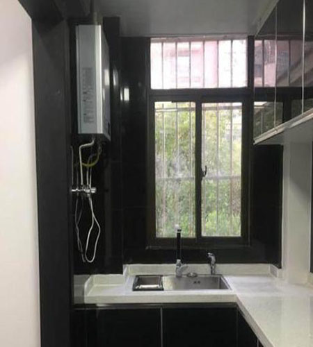 |买房子看中了一楼小花园，装修好了真不赖，亲友没有不夸赞的！