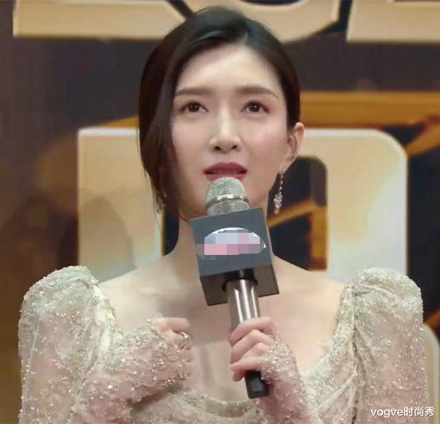 美颜|又到了女明星无美颜拍脸的环节，“华妃”滤镜幻灭，杨紫颜值逆袭