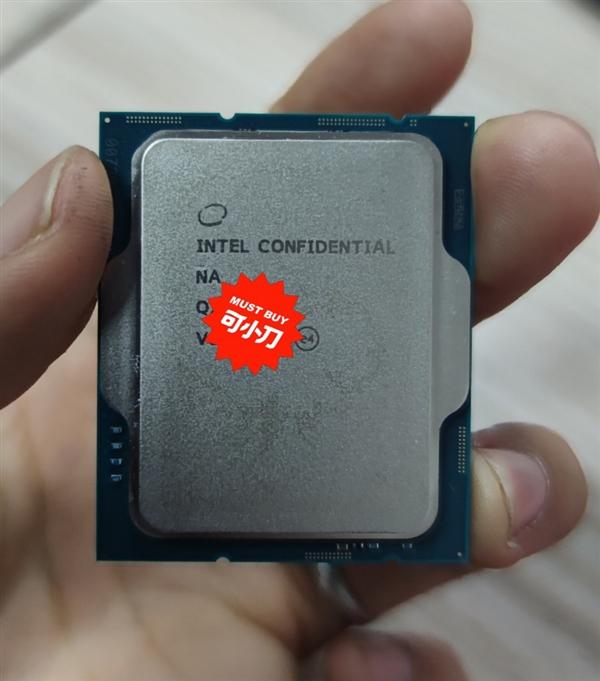 显卡|Intel 12代i9-12900K真身近照：16核心冲上4.5GHz