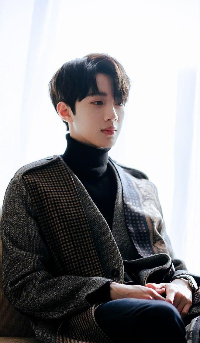 张雨绮|TFBOYS要解散了？黄轩电影定档？赖冠霖鹅厂签约？