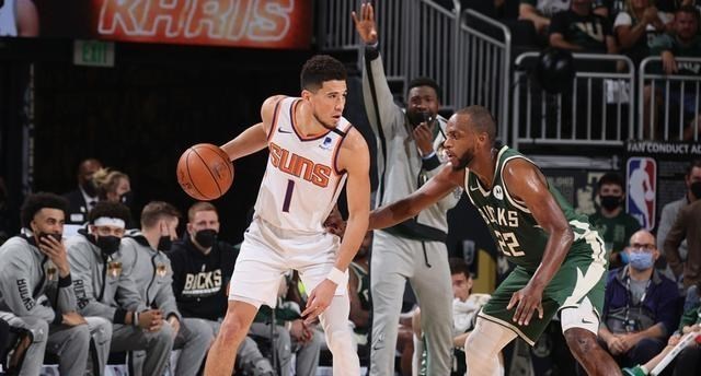 清浅微笑的我|32分+23分+19分!2大巨头都萎了,想拿总冠军,还是得靠你自己