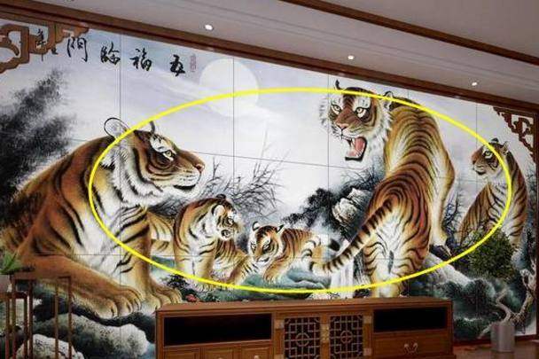 |家里最好不要挂这几种画了，老师傅一看就摇头，难怪都避开