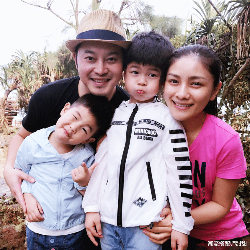 潮流搭配师甜甜 沙溢一家不愧是模范家庭,出街穿同系列服装,简直太有爱了