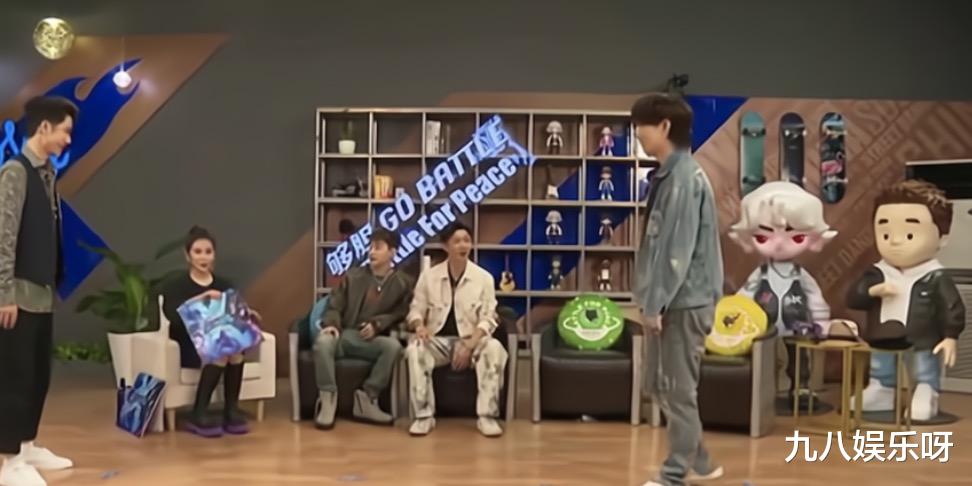 王一博|《这就是街舞》直播,王一博模仿力满分,与张艺兴搭档默契十足