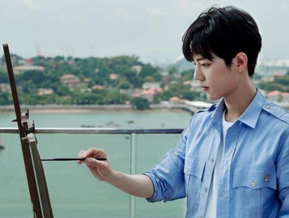 肖战|肖战误领作业被CCTV喊话，看到官方发的文案，这下不交都不行