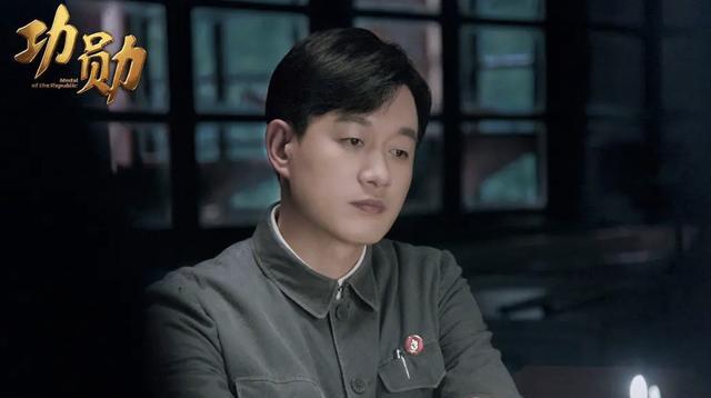 王雷|全网热度第一！王雷新剧《功勋》，凭什么这么能打？