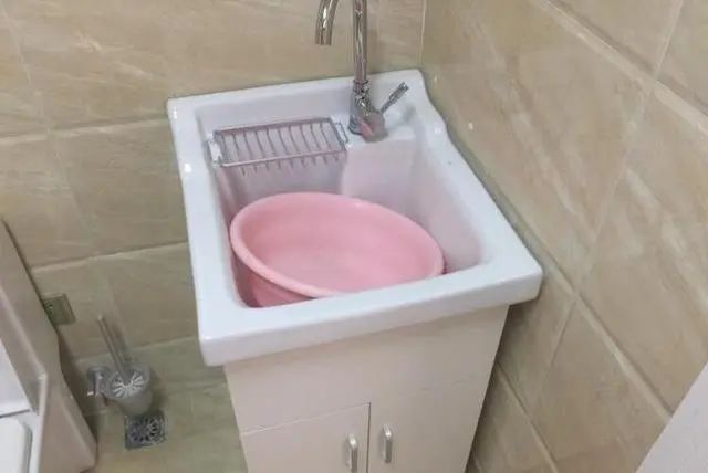 6万块把硬装装好,看着满屋子的柜子,非常漂亮喜欢