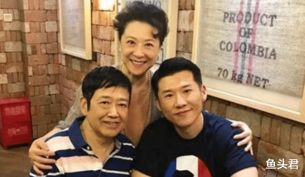 整容|不整容，不“拼妈”，不炒作，星二代演了15年配角，如今终于火了