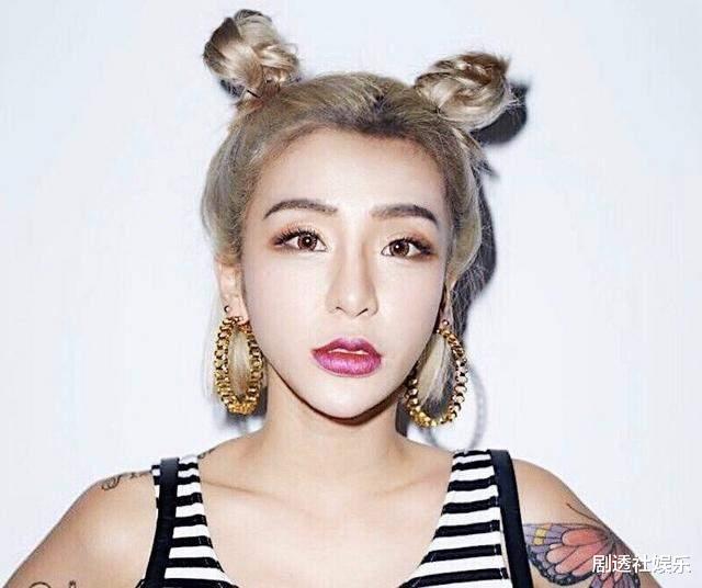 梁云菲|台湾名模梁云菲自曝14岁时遭三名男子侵犯，患上创伤后遗症，现在仍需吃药