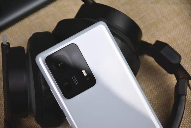 小米科技|雷军再度“血亏”,错过双十一无需懊恼,骁龙888+手机再跌800元