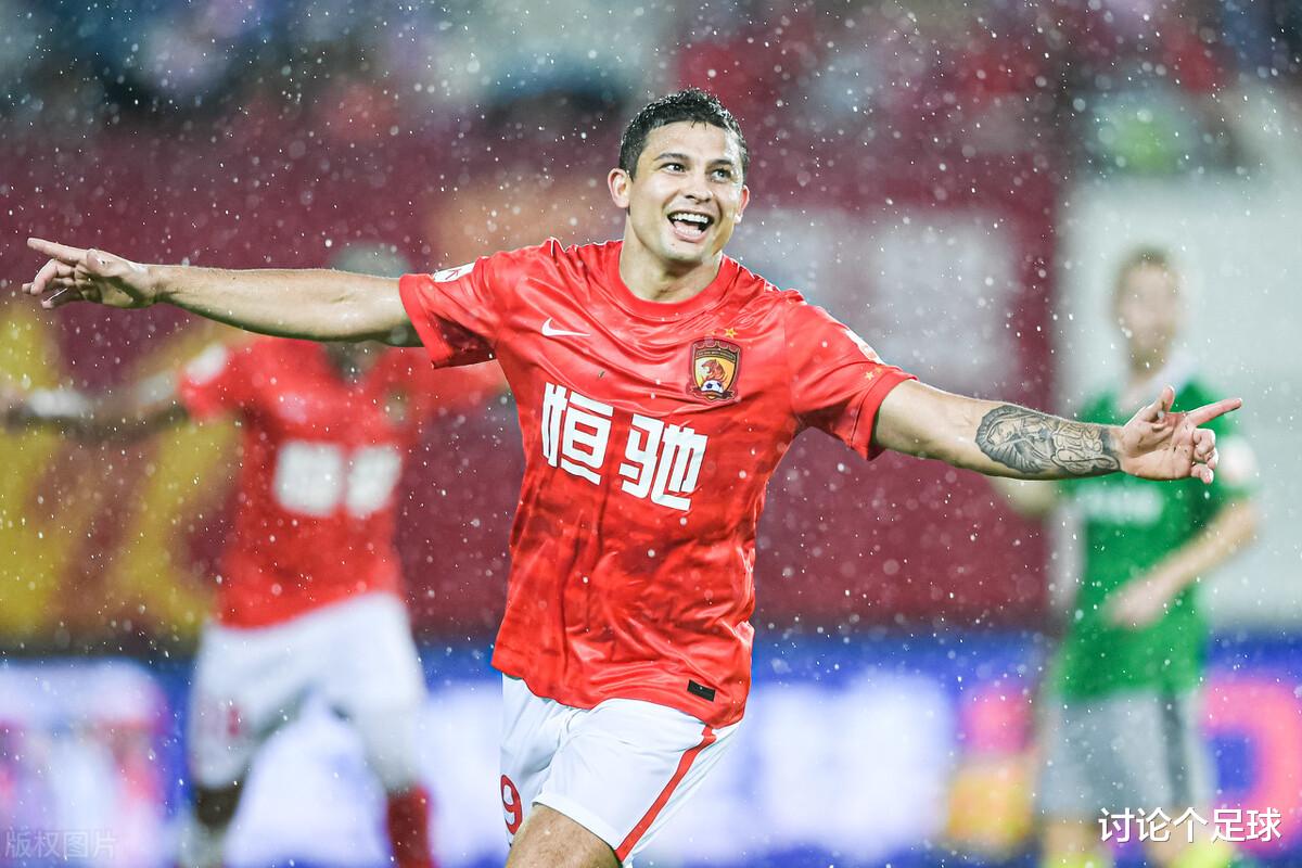 里卡多·高拉特|卡纳瓦罗的救星来了！高拉特成为伊涅斯塔，阿兰艾克森都被激活了