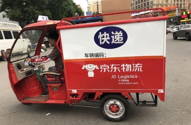 小喵姐|苏宁易购是国内最像亚马逊的电商,苏宁物流没有末端快递很正常