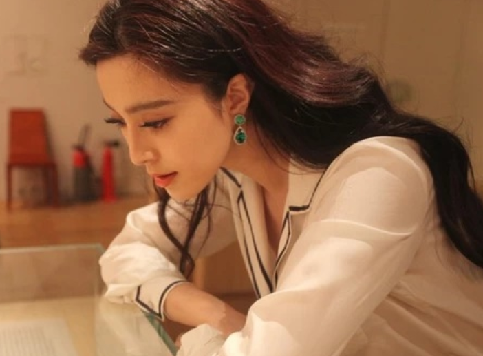 薇婭|薇婭一人頂《海賊王》高端懸賞，尾田格局還是小了，主播比海賊香