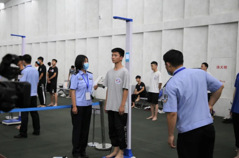 警察|大学生想当警察，不是警校毕业没关系，还有这5种途径可以走