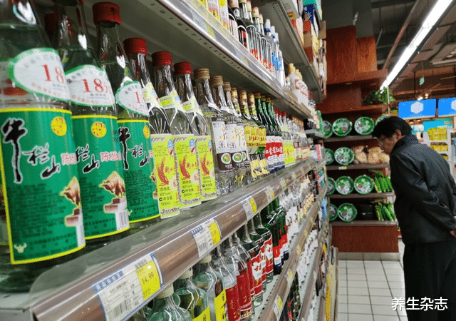 养生杂志|41岁男子转氨酶高达340，患上肝病，医生指出：与3种食物脱不了干系
