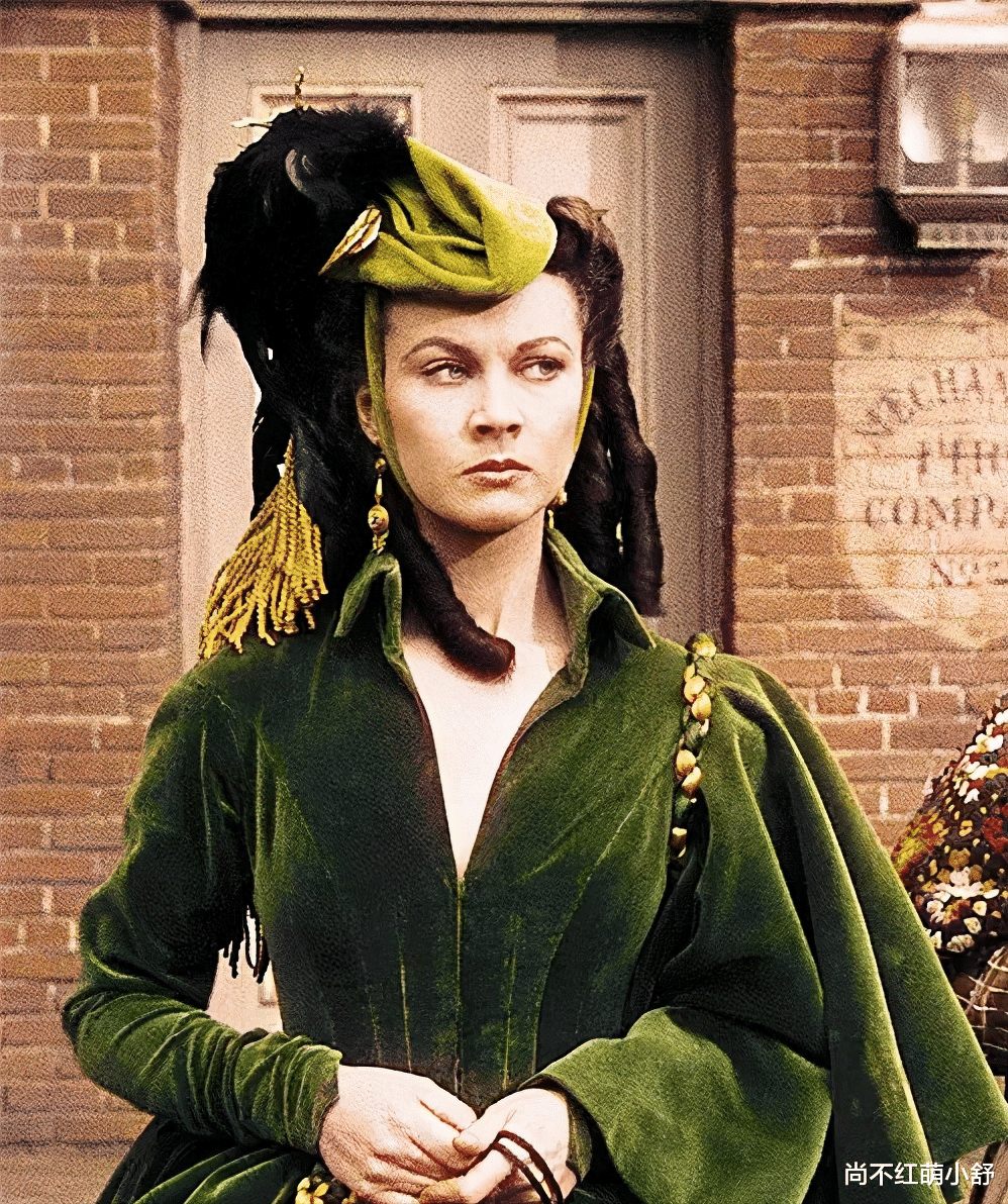 尚不红萌小舒|费雯丽时髦洋气藏不住，在《乱世佳人》中的穿搭，至今再看都流行