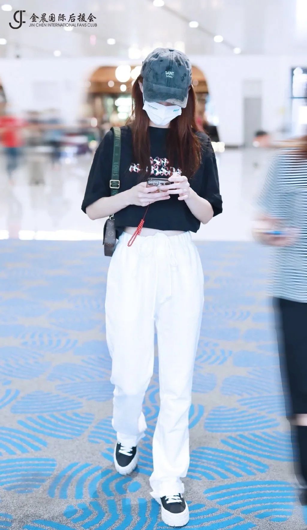 鲸鱼之心|顶流女星突然官宣新恋情,新男友不简单,竟是金晨前任?