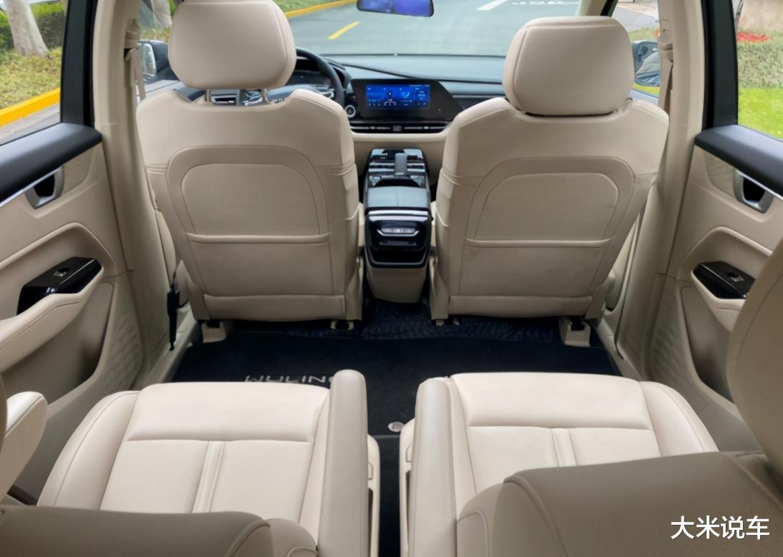 日产轩逸|凯捷开了半年，再换开一周轩逸，说心里话：差距是真不小