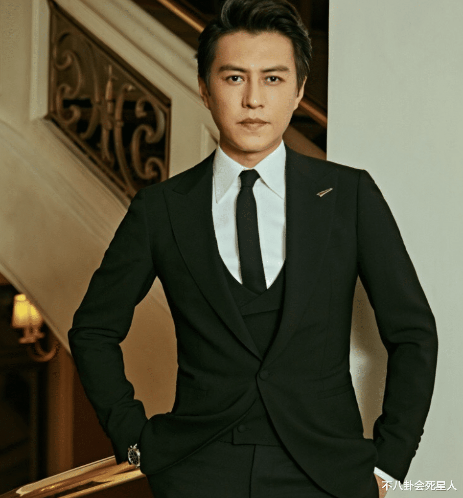 朱亚文|现代装帅气古装却“奇丑”的男星：朱亚文像老头、靳东油腻臃肿