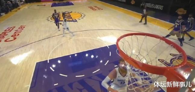 湖人队|输球输人！湖人115-105灰熊，苏群曝内情，库兹马引热议，谁注意詹姆斯举动