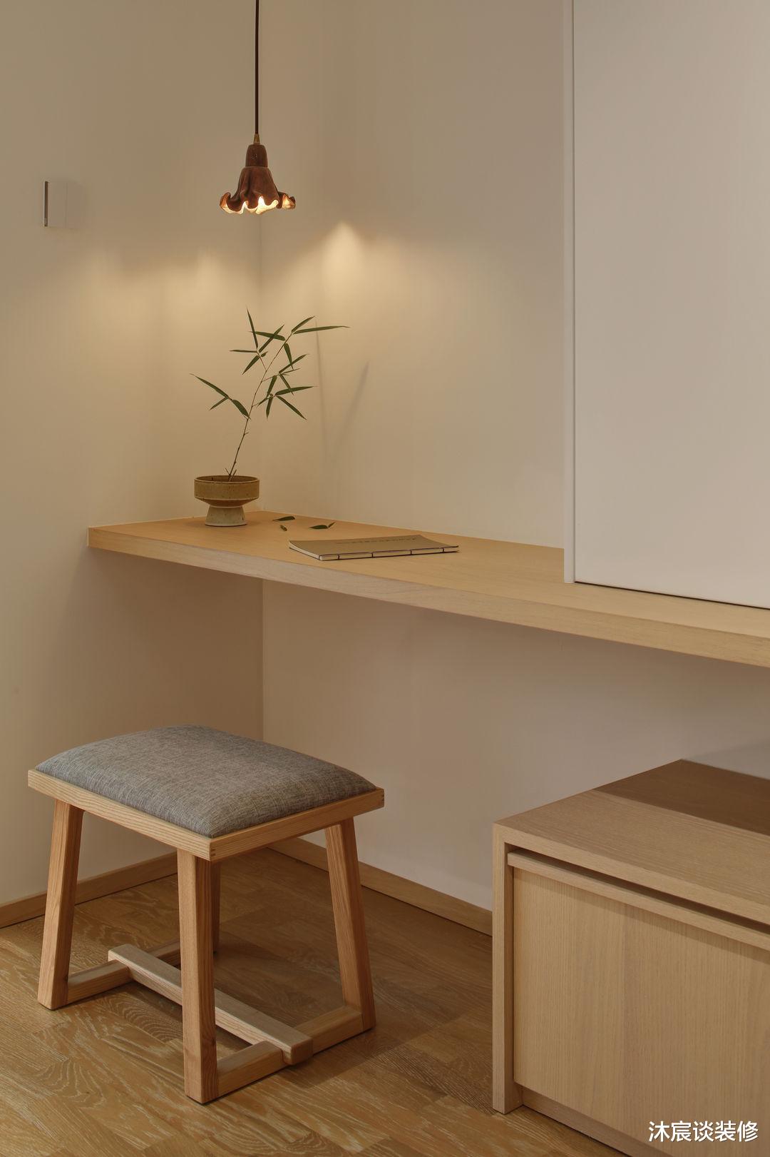 |她让客厅功能多元化,确实好棒,全屋温馨大方,真不愧是装修样板