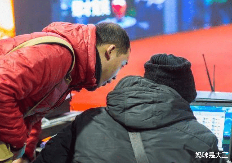 医生|“男友理想职业”排行榜出炉，医生位居榜首，程序员成为“黑马”