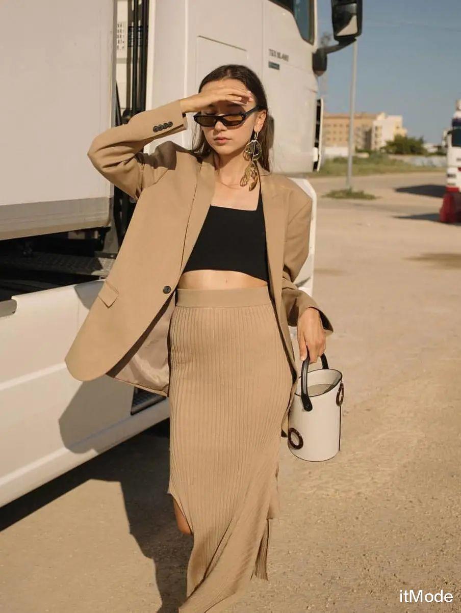 itMode 西服+裙子=入秋超火混搭套路,好看爆了!