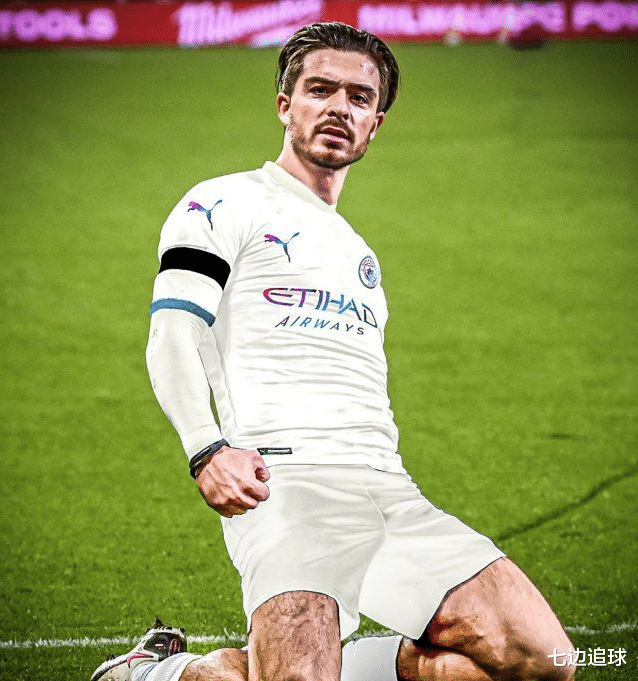  1.1亿！维拉队长即将加盟曼城，这笔交易是强上加强还是功败垂成