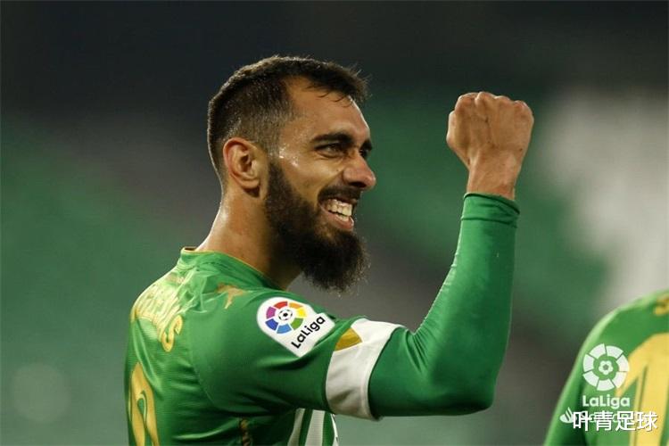 絕殺|84分鐘絕殺，武磊前隊(duì)友滑跪慶祝：3連斬，搶6分，徹底復(fù)活