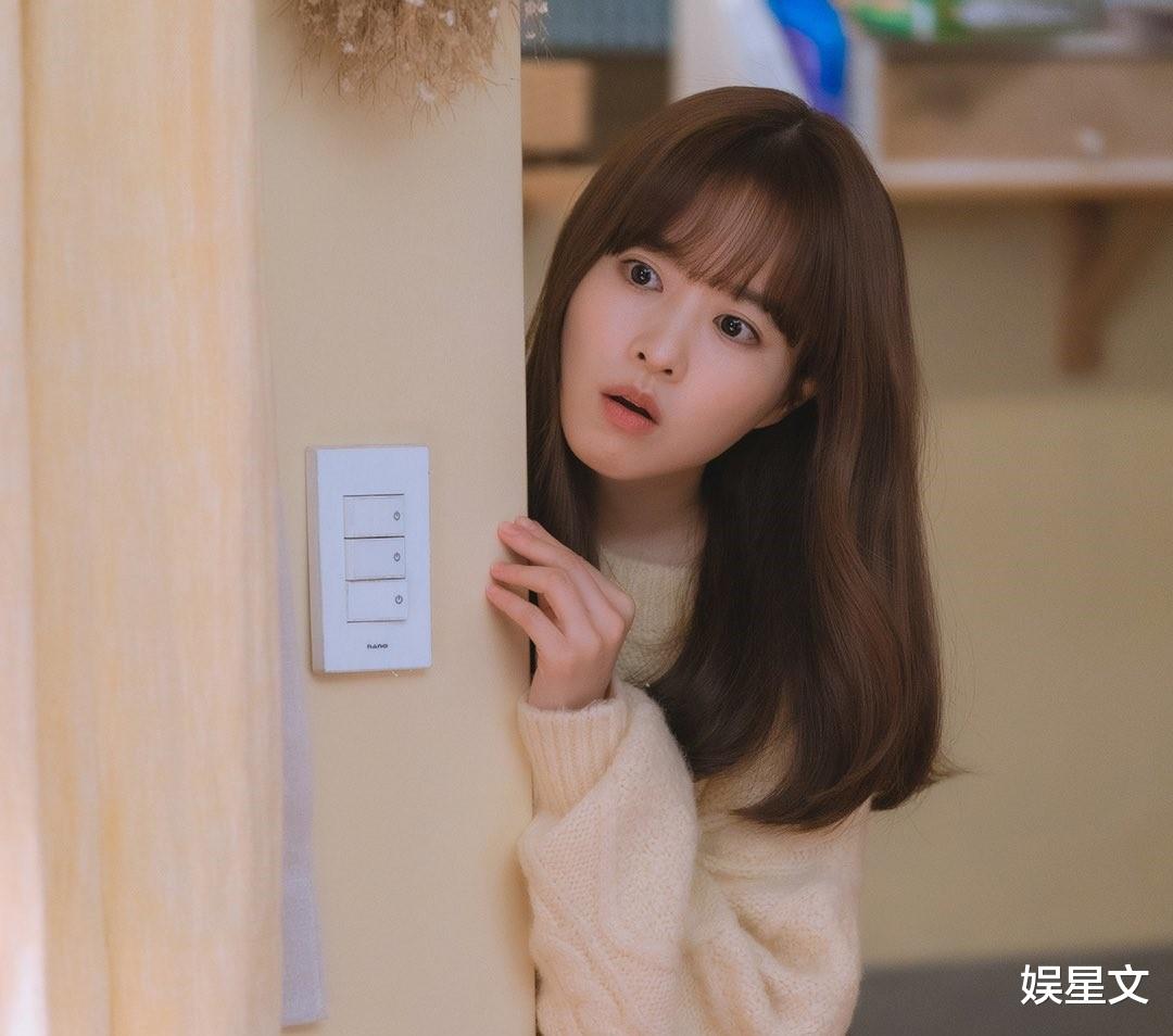 朴宝英|朴宝英在新剧《某一天灭亡走进我家门》中卷入了一场特殊的爱情