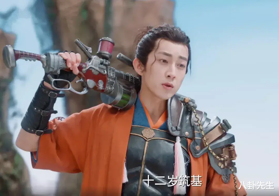 国产剧|国产剧真敢拍！女主坠楼安全落地，神仙打架用枪，古代惊现热气球