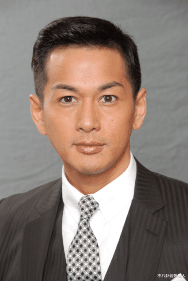 迟重瑞|娶富婆的男星现状：有人丁克25年，有人结婚31年不敢喊老婆