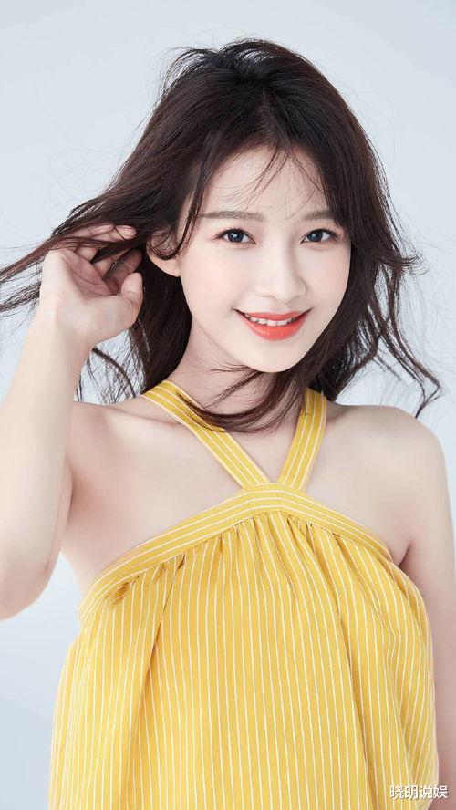 辣妹|孙怡红毯造型好惊艳，凹凸有致美背曲线优美迷人