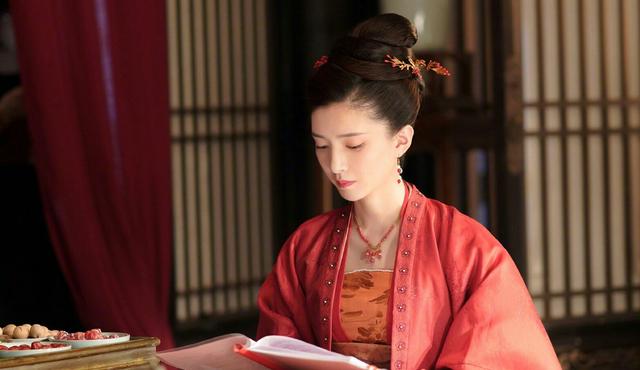 江疏影|被群嘲的江疏影，经历了3部大热剧，却没有爆红的命运