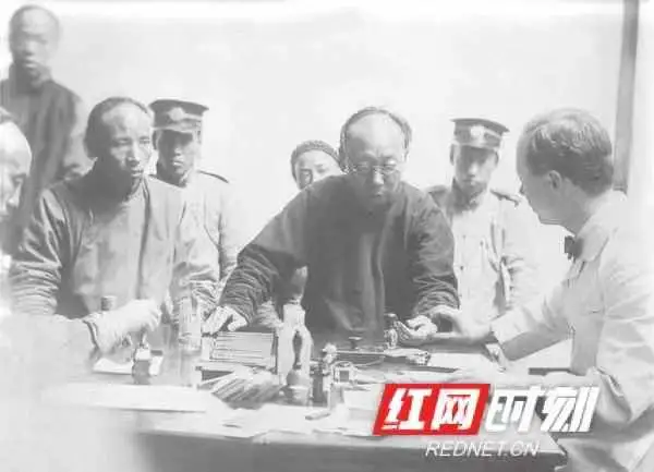 芒果都市 今天!向他们致敬!