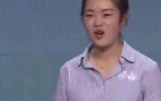 文玩|女子在商场获得一等奖，拿奖品翡翠去鉴宝，专家：你站稳，我估价