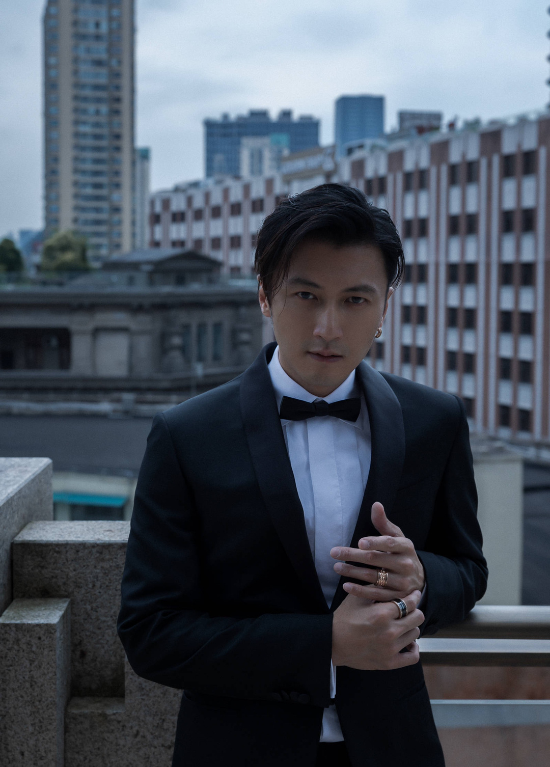 李响|谢霆锋在接受香港媒体采访时 称：我不会结婚。