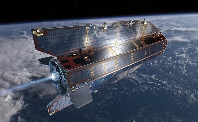 天宫空间站 只能推动一张纸，天宫空间站的霍尔推进器有啥用？它代表星辰大海