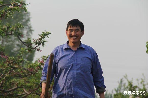 朱之文|大衣哥国庆节唱歌，现场大气磅礴座无虚席，6万多网友点赞热评