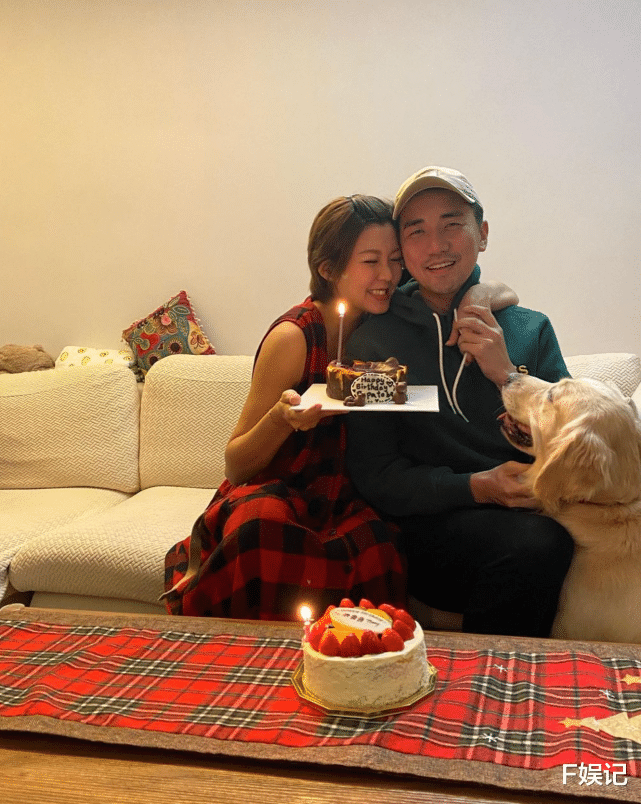 陈瑶|TVB小生洪永城官宣女儿出生 晒一家三口在产房的首张全家福