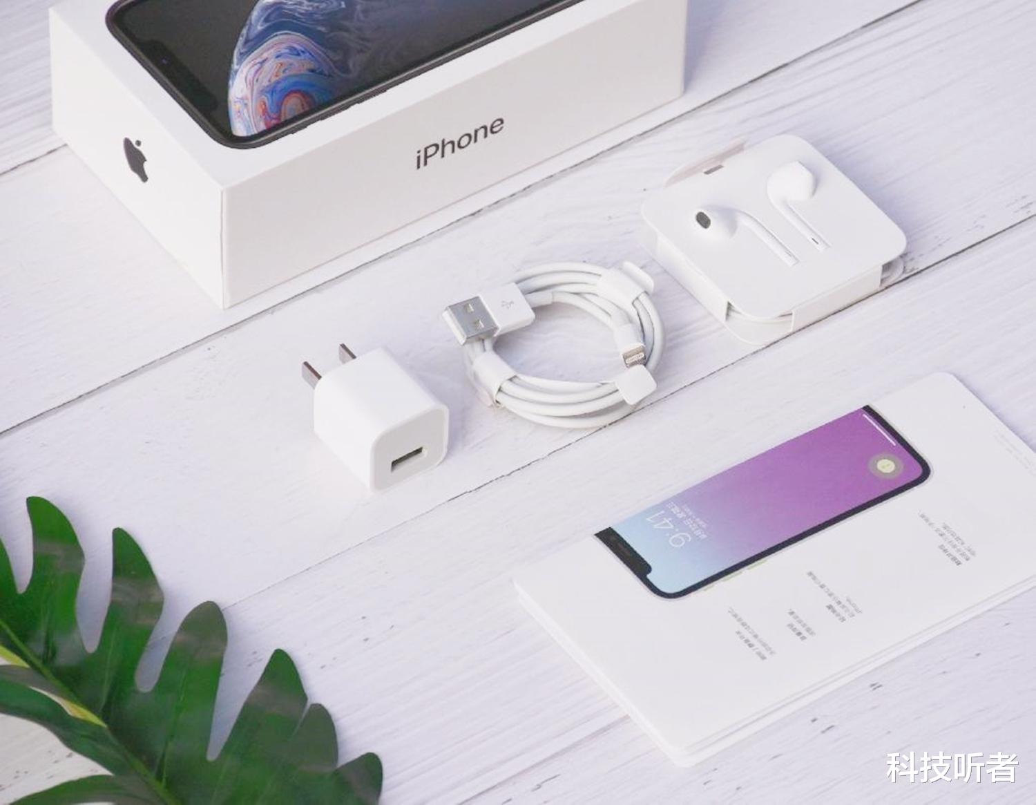 国产手机|国产手机“遮羞布”被扯下？华为退场后，苹果的登顶说明一切