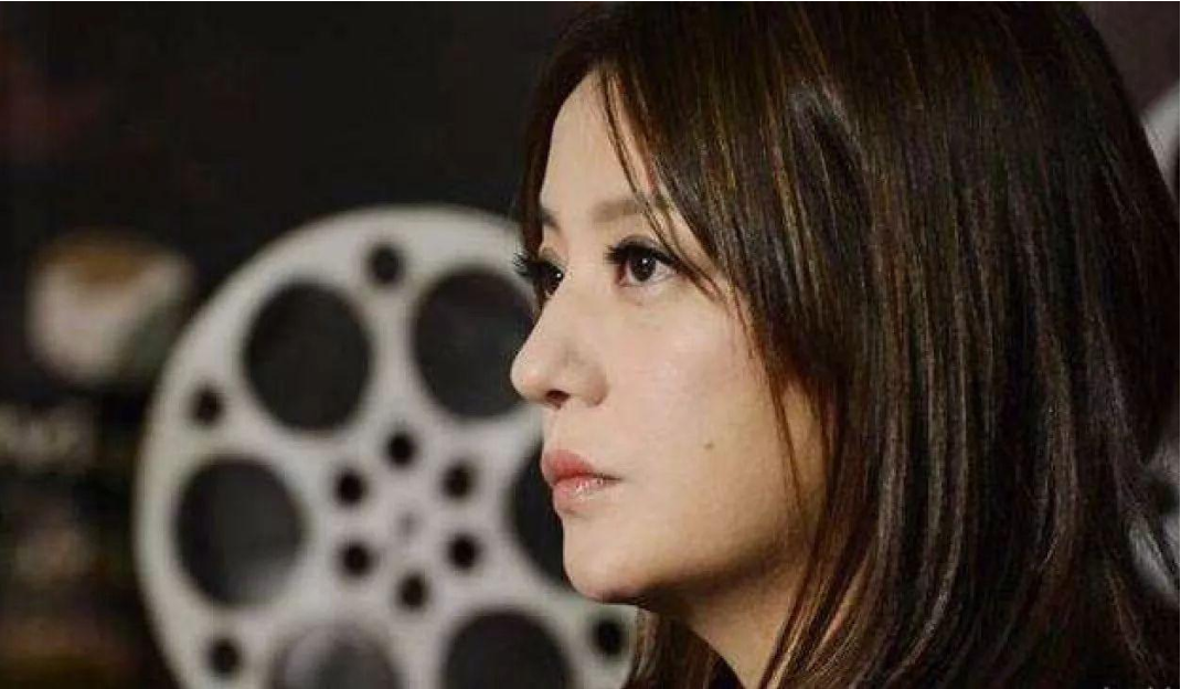 黄晓明|赵薇不再隐瞒，撕下黄晓明的遮羞布，难怪杨颖婚前婚后不一样