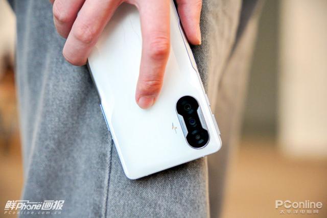 小米科技|还在烦恼充电太慢?你需要一台支持快充的手机