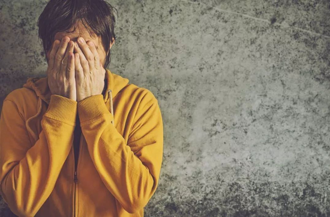 神逗奶爸|老实人的“懦弱”，是因为自小就背负了太多