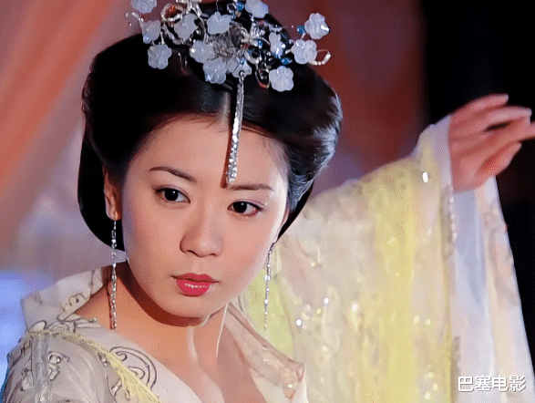 姐姐|娱乐圈人畜无害的“清纯小白兔”，陷害、推锅、伪装，有点厉害