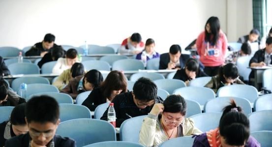 考研|这三类毕业生尽量别考研，与其考研“陪跑”，不如就业攒够经验