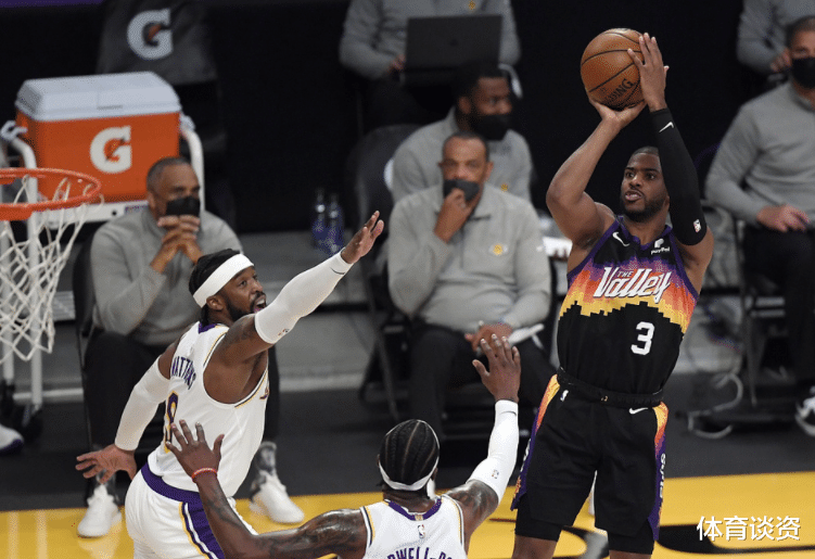 季后赛|4中1还获重用！和詹姆斯一样，你也进入季后赛模式，比一哥还能装